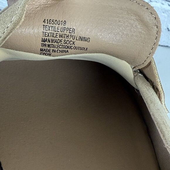 Torrid Lug Sole Penny Loafers Platform Shoes in Tan Faux Suede Women Size 7 WW - Picture 10 of 12